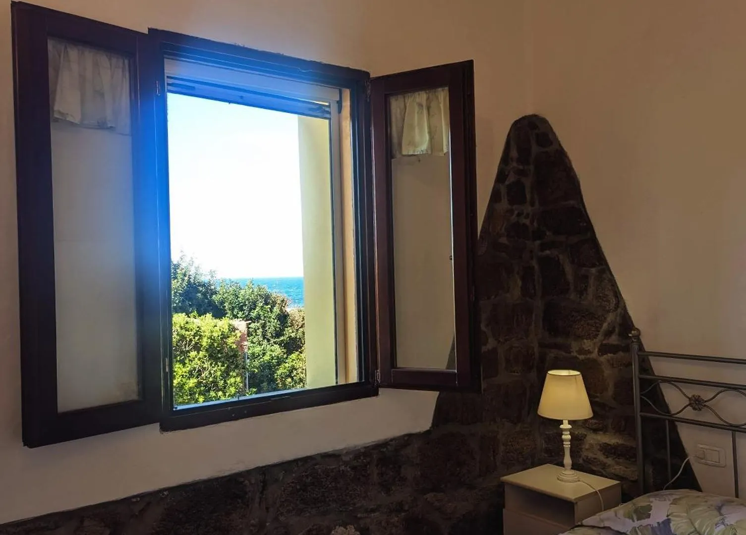 Wohnung In Calasetta Mit Grill Und Garten